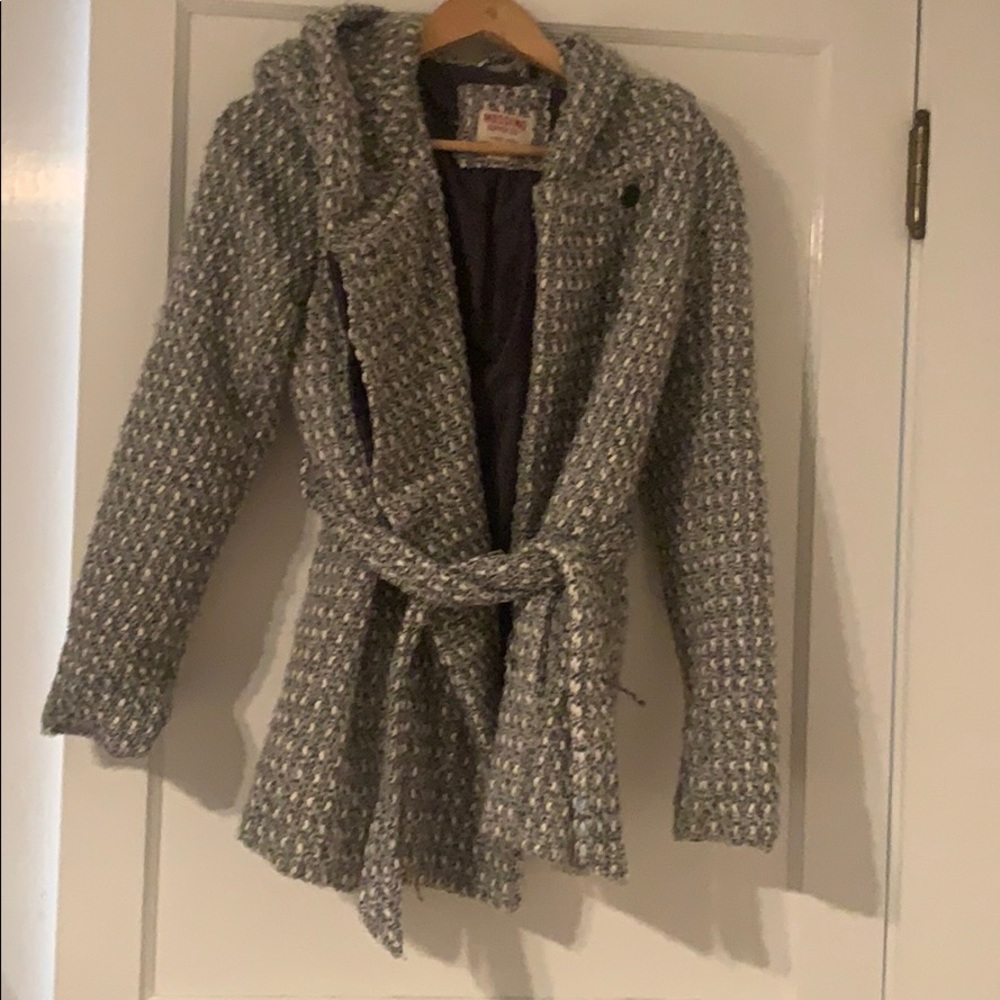 Satin line grey/white coat